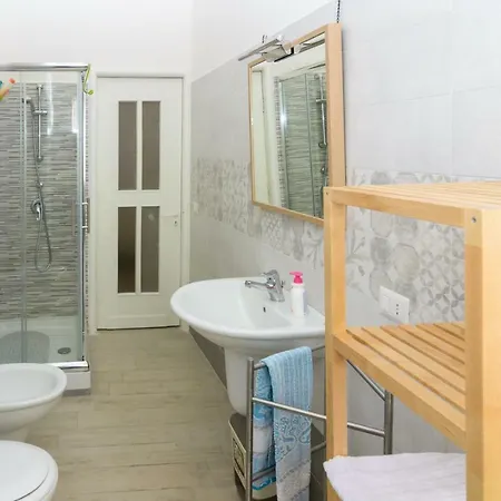 Lazzarella Loft Apartment *